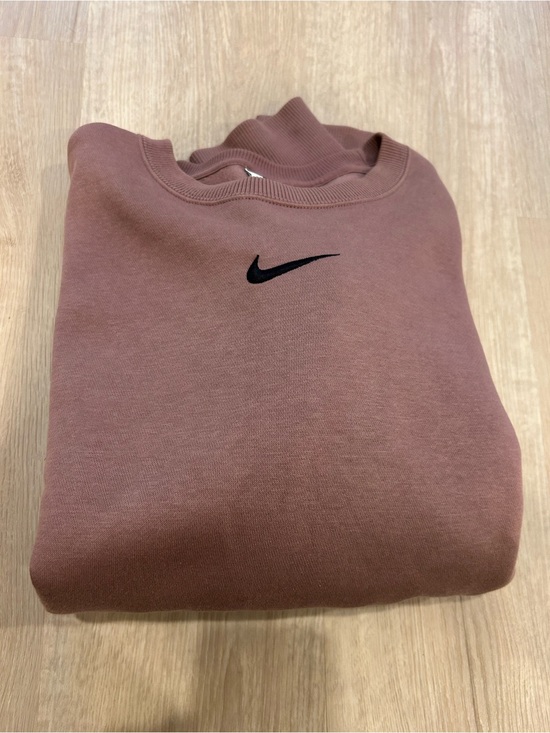 Nike Tops - Nike RARE Mauve Cappuccino Crewneck Sweatshirt